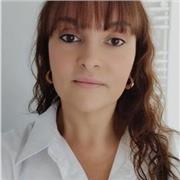 Si vous souhaitez apprendre le français courant, je suis la personne qu'il vous faut.